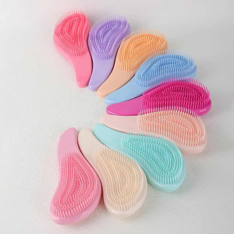 Escova de Cabelo On-the-Go | Compacto e Leve com Cerdas Suaves e Eficientes