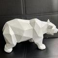 Escultura Decorativa Urso Geométrica em Resina