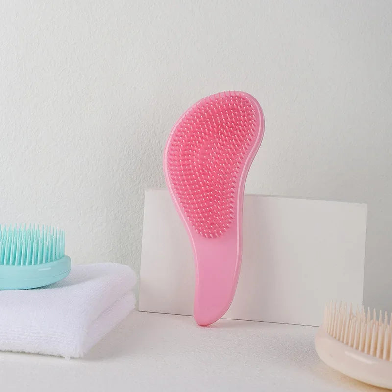 Escova de Cabelo On-the-Go | Compacto e Leve com Cerdas Suaves e Eficientes